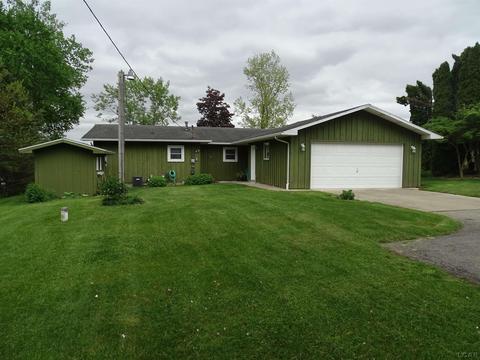 561 Timber Ln, Brooklyn, MI 49230