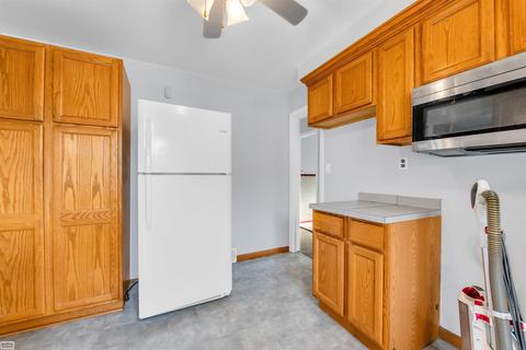 16163 Bell Ave, Eastpointe, MI 48021 photo 15