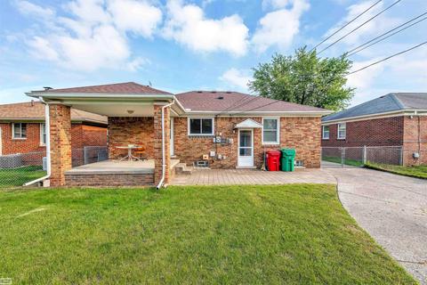16163 Bell Ave, Eastpointe, MI 48021 photo 5