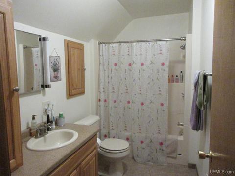 201 Hancock, Wakefield, MI 49968 photo 20