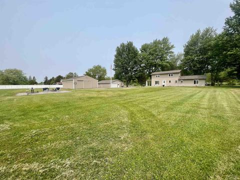 17355 Geddes Rd, Hemlock, MI 48626 photo 7