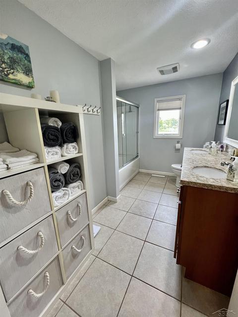 17355 Geddes Rd, Hemlock, MI 48626 photo 20