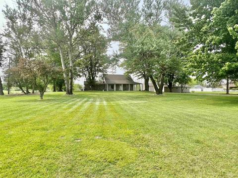 17355 Geddes Rd, Hemlock, MI 48626 photo 2