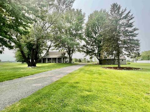 17355 Geddes Rd, Hemlock, MI 48626 photo 3