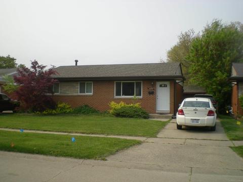 20939 Catalano, Clinton Township, MI 48035