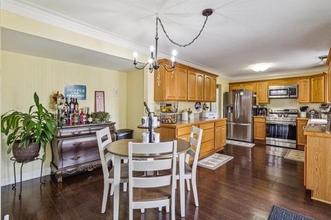7010 Frances, Flushing, MI 48433 photo 3