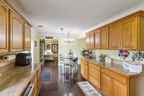 7010 Frances, Flushing, MI 48433 photo 8