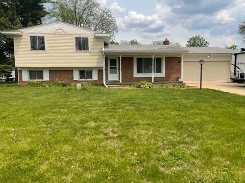 4445 Saint Martins Dr, Flint, MI 48507