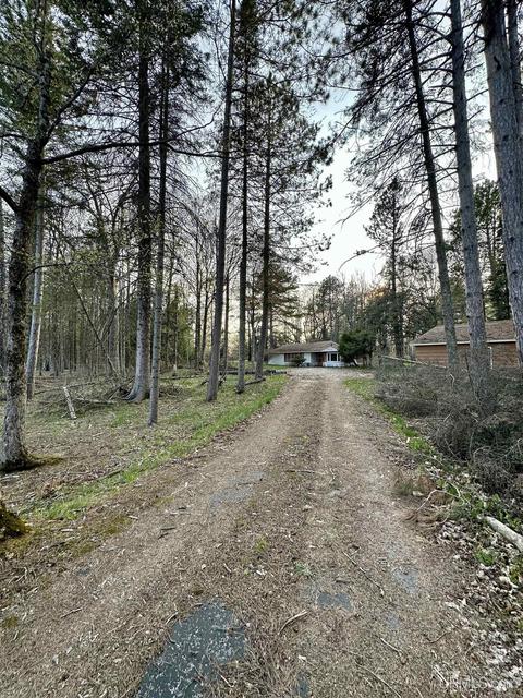 4461 State Highway M35, Escanaba, MI 49829