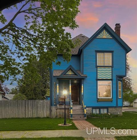 800 12th, Menominee, MI 49858