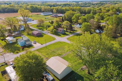 147 E 2nd, Oakley, MI 48649 photo 8