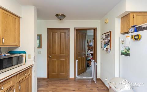 9863 Exeter Rd, Carleton, MI 48117 photo 17