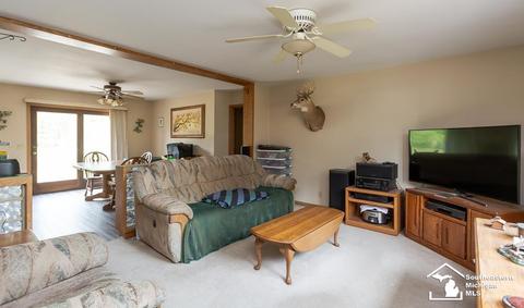 9863 Exeter Rd, Carleton, MI 48117 photo 6