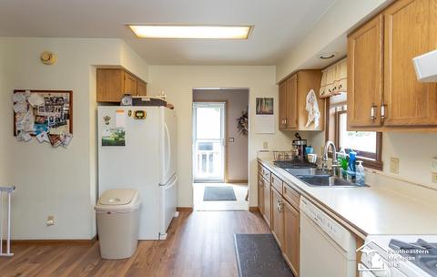 9863 Exeter Rd, Carleton, MI 48117 photo 15