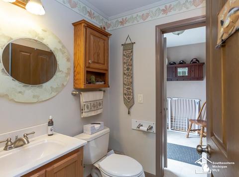 9863 Exeter Rd, Carleton, MI 48117 photo 24