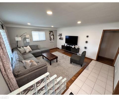 28253 Gilbert, Warren, MI 48093 photo 7