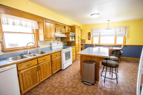1095 E Wilson Rd, Clio, MI 48420 photo 5