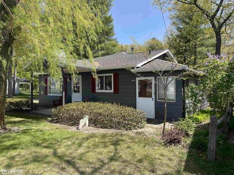 7599 Port Austin Rd, Pigeon, MI 48755