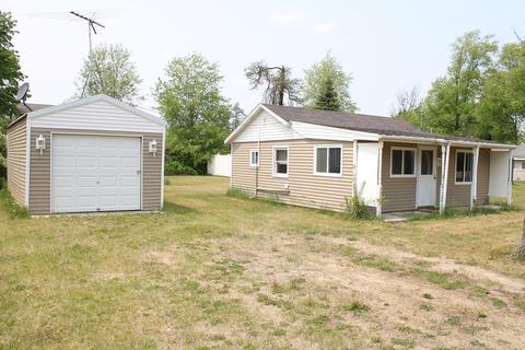 4059 Oak Flats Rd, Harrison, MI 48625