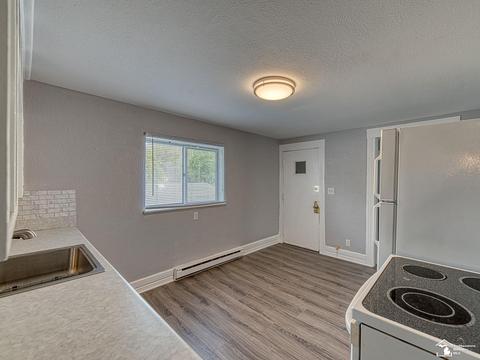 654 Washington, Temperance, MI 48182 photo 6