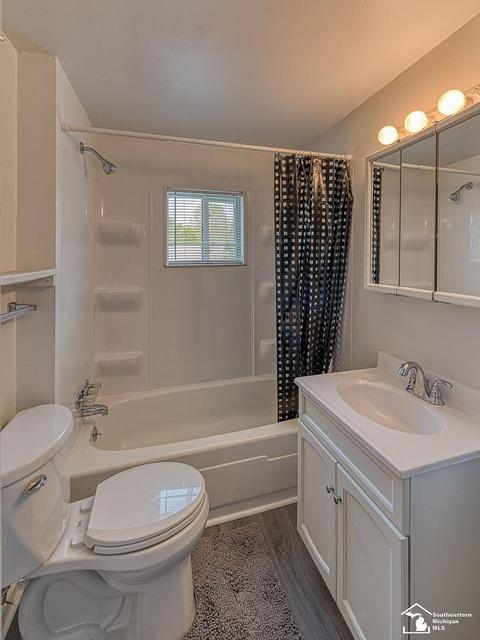 654 Washington, Temperance, MI 48182 photo 13