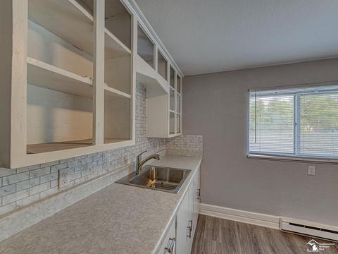 654 Washington, Temperance, MI 48182 photo 5