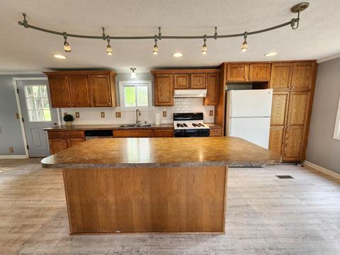 3900 N Grant, Harrison, MI 48625 photo 12