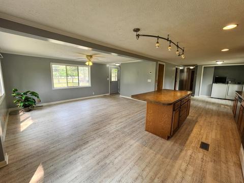 3900 N Grant, Harrison, MI 48625 photo 4