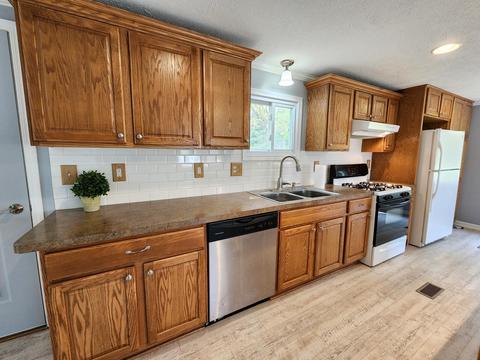 3900 N Grant, Harrison, MI 48625 photo 10