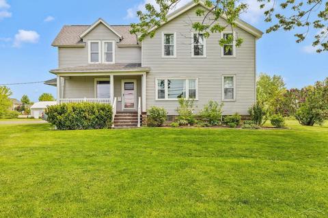 5245 S 2 Mile, Bay City, MI 48706