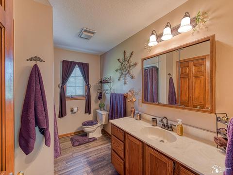 2144 E Hurd, Monroe, MI 48162 photo 31