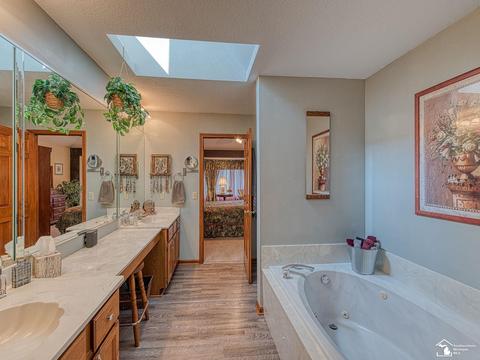 2144 E Hurd, Monroe, MI 48162 photo 22