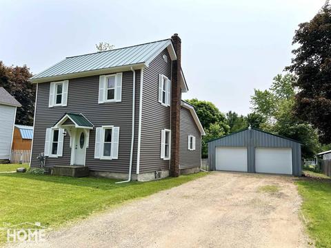 231 W Clinton St, Ovid, MI 48866
