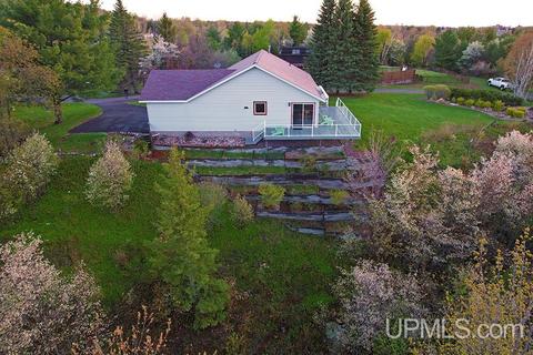1603 Altamont, Marquette, MI 49855