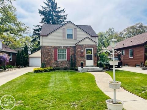 808 Edison, Port Huron, MI 48060