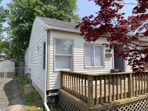 8071 Timken, Warren, MI 48089 photo 2