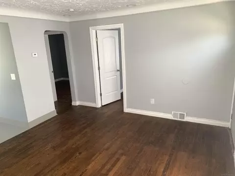 8071 Timken, Warren, MI 48089 photo 14