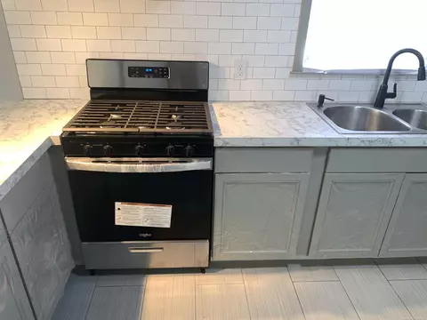 8071 Timken, Warren, MI 48089 photo 17