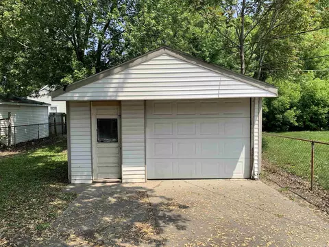 8071 Timken, Warren, MI 48089 photo 5