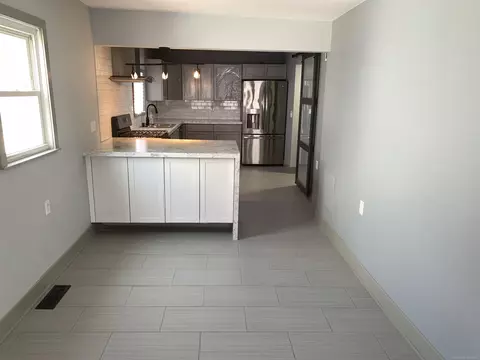 8071 Timken, Warren, MI 48089 photo 15
