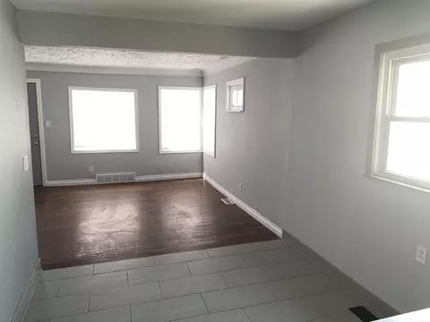 8071 Timken, Warren, MI 48089 photo 33