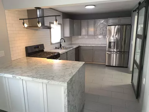 8071 Timken, Warren, MI 48089 photo 16