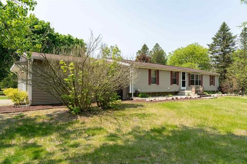 431 N Elm Grove Rd, Lapeer, MI 48446