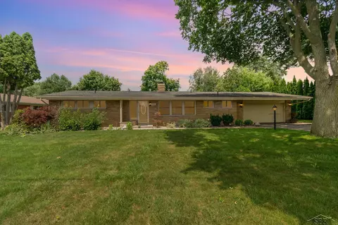 5192 Helga, Saginaw, MI 48603