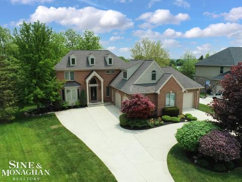 2253 Renee Dr, Saint Clair, MI 48079