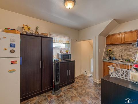 427 Riverview, Monroe, MI 48162 photo 4