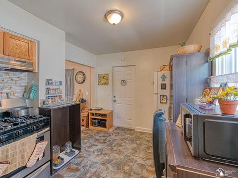 427 Riverview, Monroe, MI 48162 photo 2