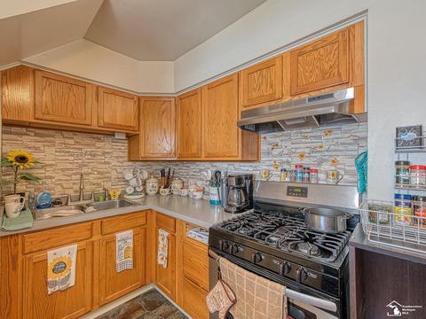 427 Riverview, Monroe, MI 48162 photo 3