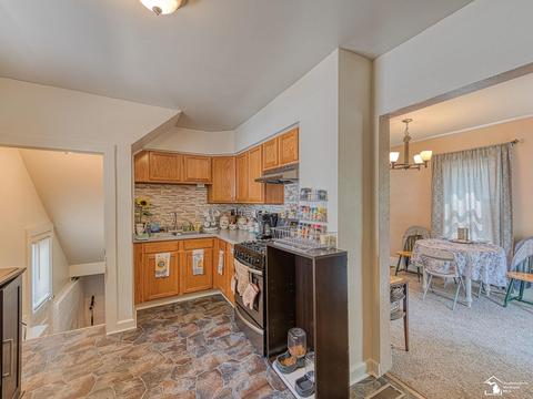 427 Riverview, Monroe, MI 48162 photo 5