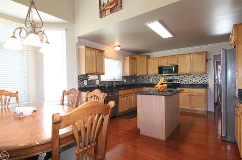 48166 Ellington, Macomb, MI 48044 photo 14